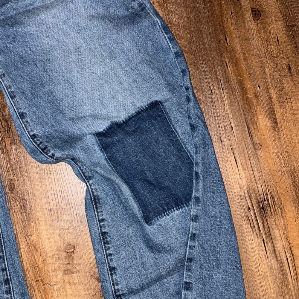The cutest WIDE LEG denim - Picture 3 of 5